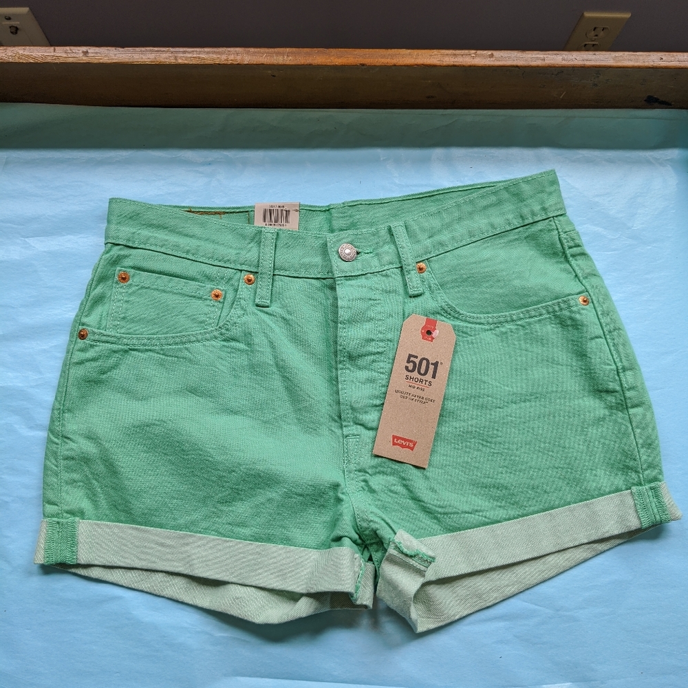 Levi's jeans shorts new with tag.